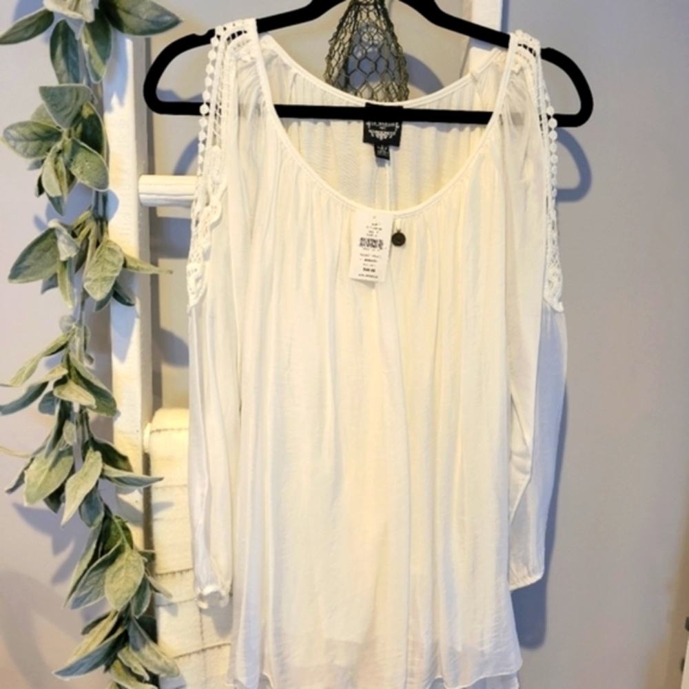 NWT! Le Marais Paris Top!
